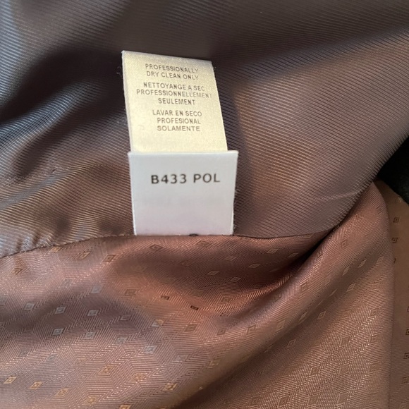 Light wool jacket with natural fur trim - Picture 7 of 8